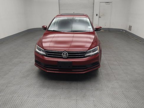Used 2016 Volkswagen Jetta SE FWD image 15