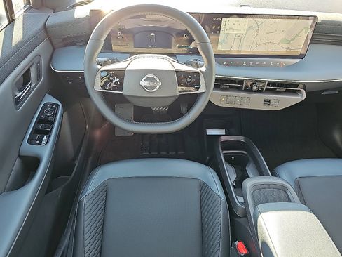 New 2026 Nissan Leaf Platinum+ w/ Floor Mat Package (Platinum+) image 7