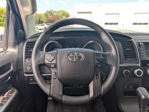 Used 2021 Toyota Sequoia TRD Pro AWD/4WD image 18