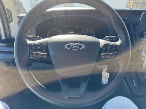 Used 2020 Ford Transit 250 Medium Roof AWD image 15