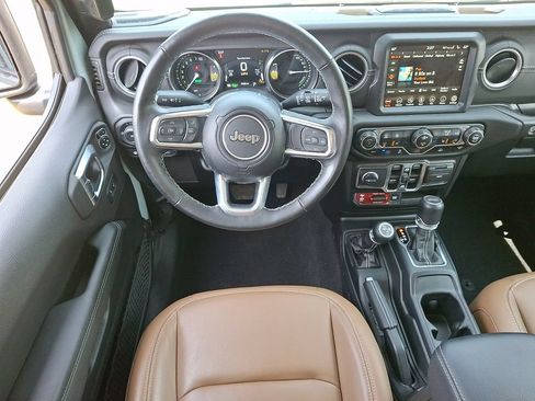 Certified 2023 Jeep Wrangler Unlimited Rubicon 4xe w/ Cold Weather Group AWD/4WD image 11
