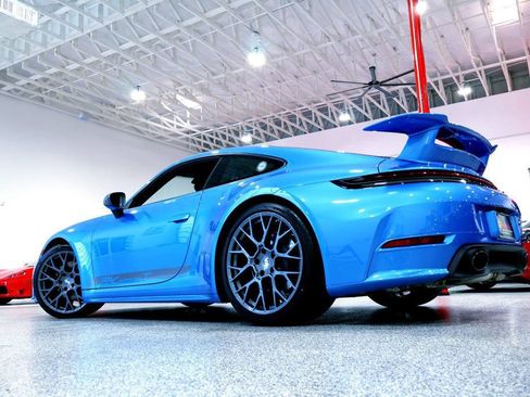 Used 2026 Porsche 911 Carrera T RWD image 13