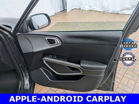 Used 2023 Kia Soul LX w/ LX Technology Package image 19
