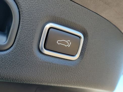 Used 2023 Kia Stinger GT2 w/ Red Interior Color Package image 9