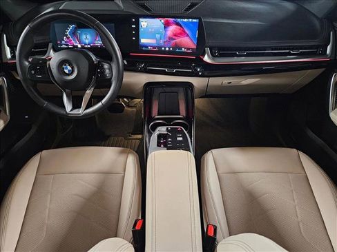 Certified 2025 BMW X1 xDrive28i w/ Technology Package image 17