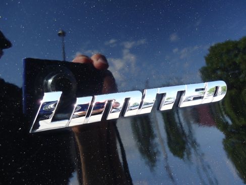 Used 2015 Toyota 4Runner Limited AWD/4WD image 11