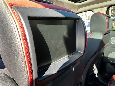 Used 2012 Land Rover Range Rover Evoque Dynamic image 22