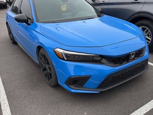 Used 2024 Honda Civic Sport image 2