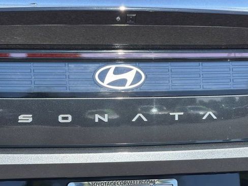 Used 2025 Hyundai Sonata SEL FWD image 25
