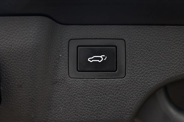Used 2018 Hyundai Santa Fe Sport w/ 2.0T Ultimate Tech Package 05 AWD/4WD image 28