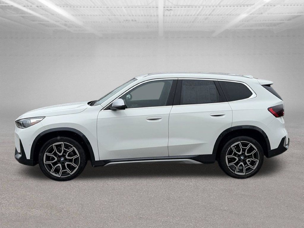 Used 2024 BMW X1 xDrive28i w/ Technology Package AWD/4WD image 2