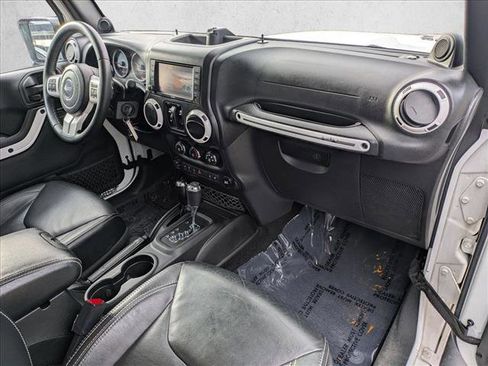 Used 2014 Jeep Wrangler Polar Edition image 19