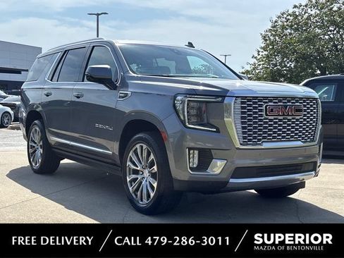 Used 2021 GMC Yukon Denali w/ Denali Premium Package AWD/4WD image 1