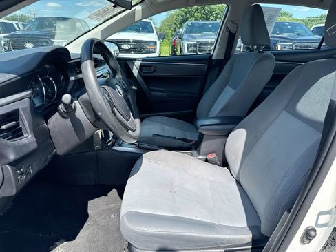 Used 2015 Toyota Corolla L FWD image 18