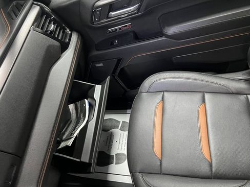 Used 2023 GMC Sierra 1500 AT4 w/ Technology Package image 40