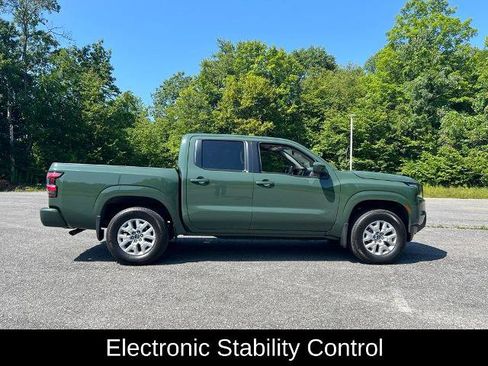 Certified 2023 Nissan Frontier SV w/ Tow Package AWD/4WD image 15