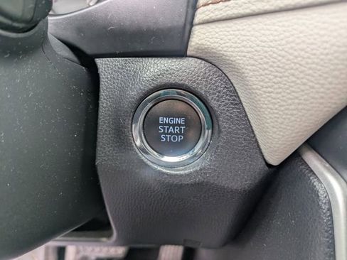 Used 2021 Toyota RAV4 XLE w/ Convenience Package AWD/4WD image 26