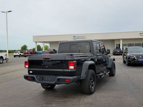 Used 2023 Jeep Gladiator Sport AWD/4WD image 5