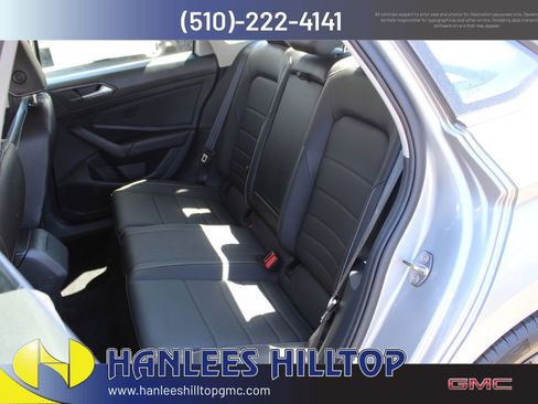 Used 2023 Volkswagen Jetta SE FWD image 14