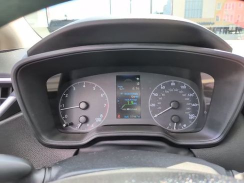 Used 2024 Toyota Corolla LE image 21