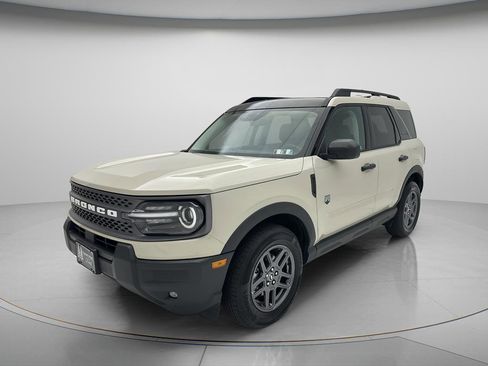 Used 2025 Ford Bronco Sport Big Bend w/ Convenience Package AWD/4WD image 3