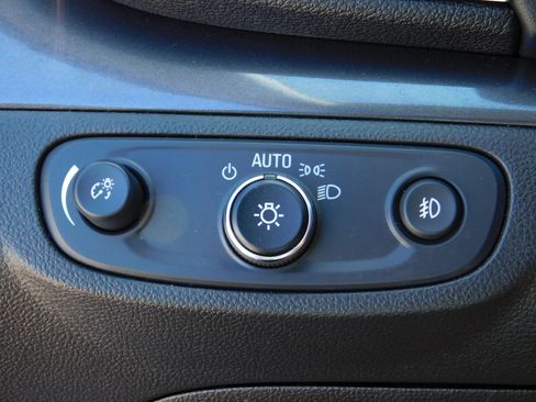 Used 2019 Buick Encore Sport Touring AWD/4WD image 20