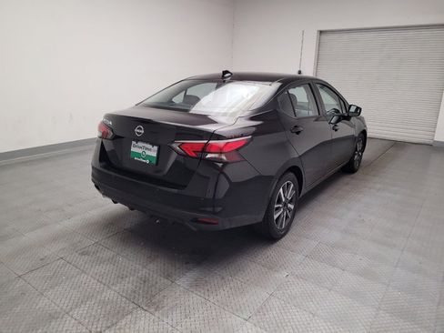 Used 2025 Nissan Versa SV FWD image 9