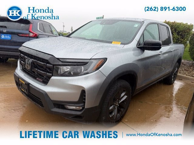 Used 2025 Honda Ridgeline Sport image 1