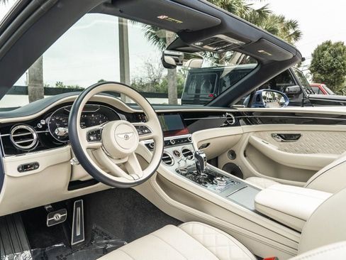 Used 2023 Bentley Continental GT Speed image 17