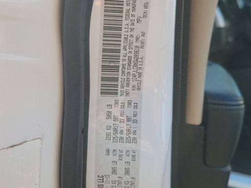 Used 2016 Jeep Cherokee Latitude image 33