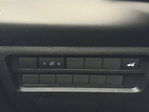 Used 2024 Mitsubishi Outlander SE image 5