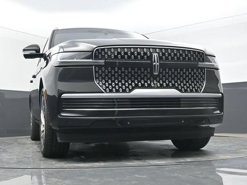 Used 2025 Lincoln Navigator Reserve AWD/4WD image 51