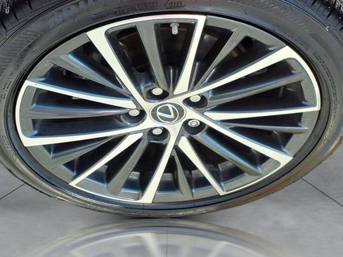 Certified 2023 Lexus ES 350 w/ Premium Package image 7