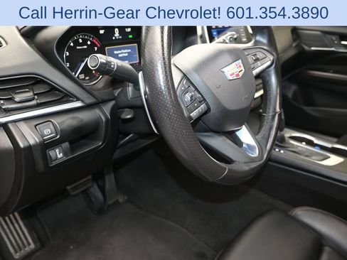 Used 2021 Cadillac CT4 Sport RWD image 12