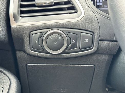 Used 2024 Ford Edge SEL image 29