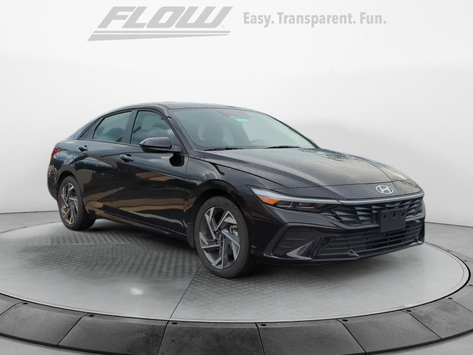 Certified 2025 Hyundai Elantra Sport FWD image 1