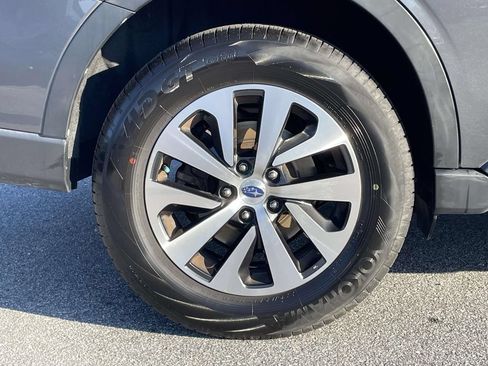 Used 2021 Subaru Outback Premium AWD/4WD image 29