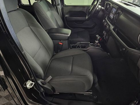 Used 2022 Jeep Wrangler Unlimited Sport AWD/4WD image 28