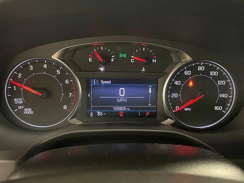 Used 2023 GMC Acadia SLE w/ Driver Convenience Package image 29