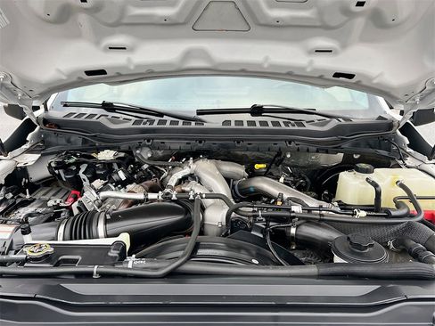 Used 2024 Ford F250 XLT w/ FX4 Off-Road Package image 27