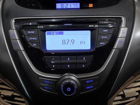 Used 2013 Hyundai Elantra GLS FWD image 17