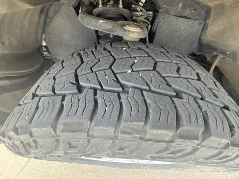 Used 2020 Toyota Tundra SR5 w/ SR5 Upgrade Package AWD/4WD image 11