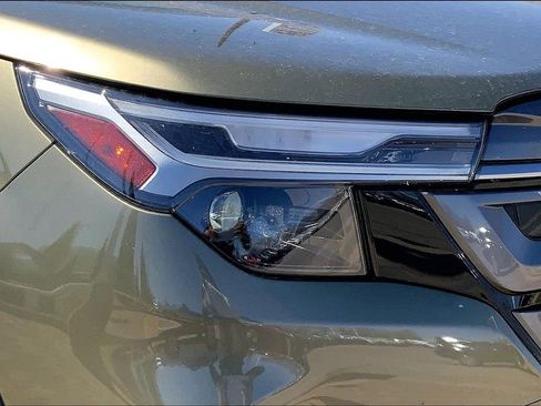 Certified 2025 Subaru Forester Limited image 31