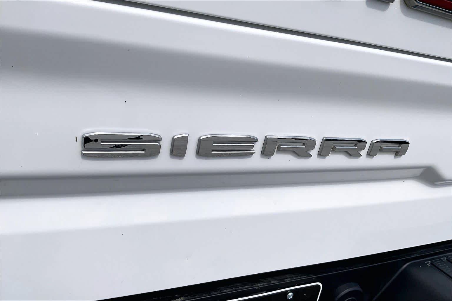 Certified 2025 GMC Sierra 1500 AT4 AWD/4WD image 10
