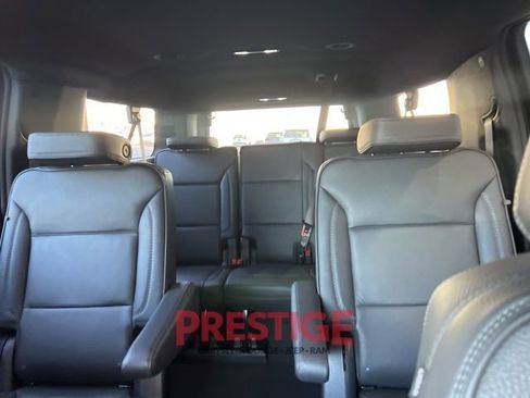Used 2025 GMC Yukon XL Denali image 40