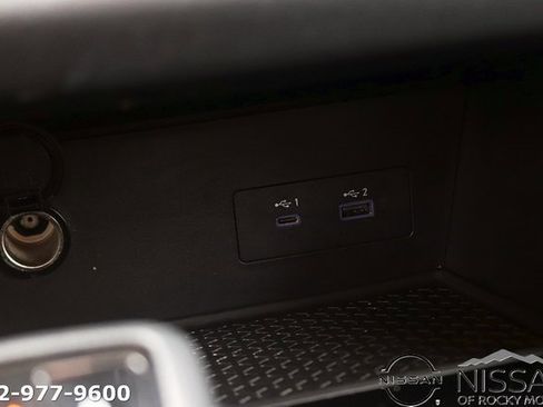 Used 2022 Nissan Pathfinder SL image 28