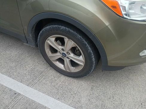 Used 2013 Ford Escape SE FWD image 16