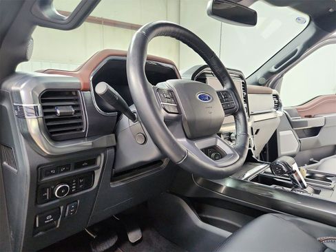 Used 2023 Ford F150 Lariat w/ Equipment Group 502A High image 18