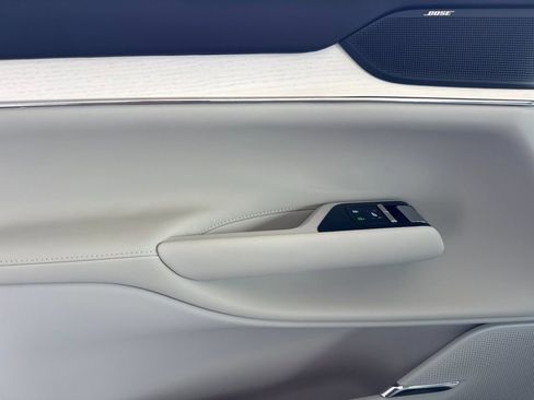 New 2026 Volvo EX90 Plus image 10