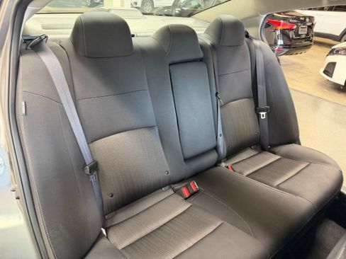 Used 2025 Nissan Altima 2.5 SV FWD image 31